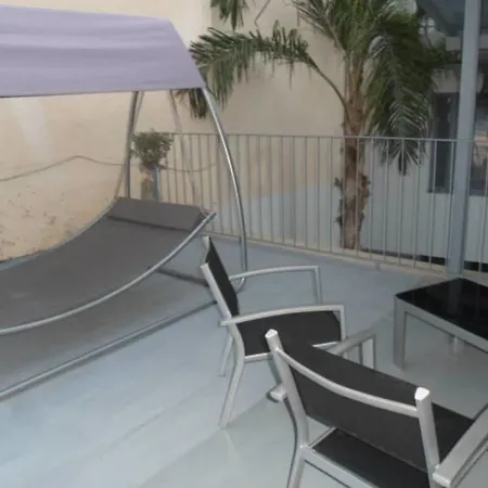 St. Lazaros Apartman Lárnaka